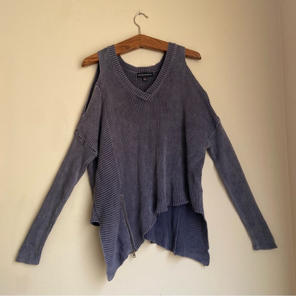 Rock & Republic Asymmetrical Cold Shoulder Sweater - Picture 4 of 8